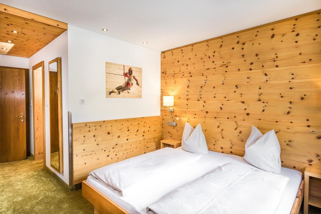 Hotel Garni Ernst Falch St. Anton am Arlberg Zewnętrze zdjęcie