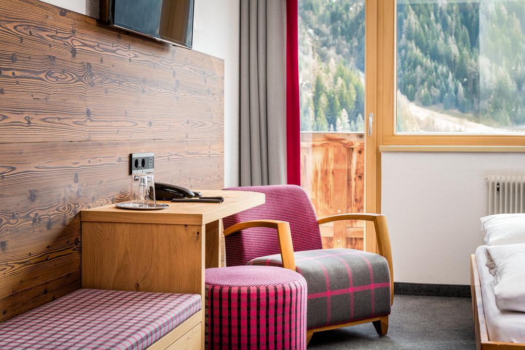 Hotel Garni Ernst Falch St. Anton am Arlberg Zewnętrze zdjęcie