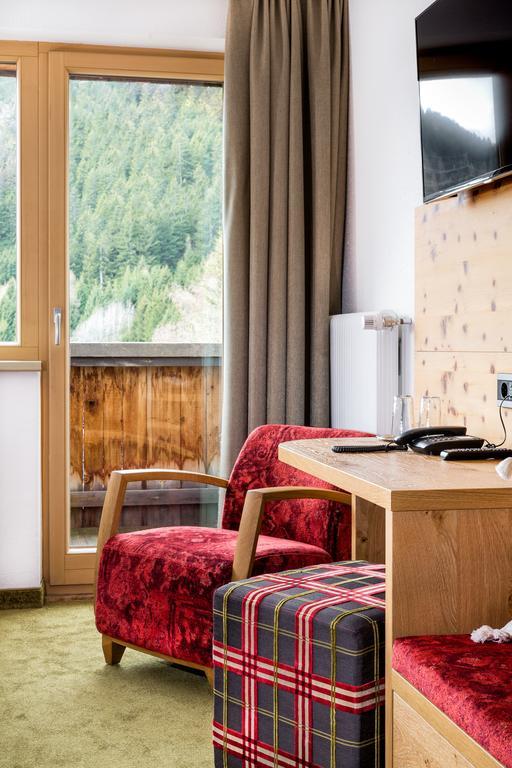 Hotel Garni Ernst Falch St. Anton am Arlberg Zewnętrze zdjęcie