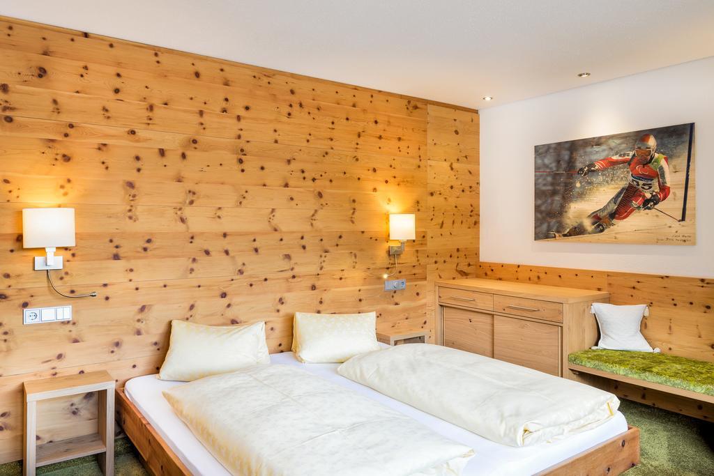Hotel Garni Ernst Falch St. Anton am Arlberg Zewnętrze zdjęcie